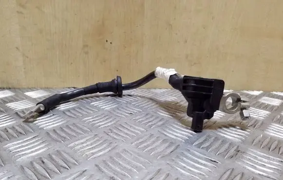 Volkswagen Touareg II Negative earth cable (battery) 7P0915181A
