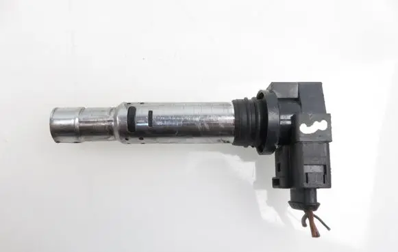 Seat Ibiza III (6L) High voltage ignition coil R0401S00400