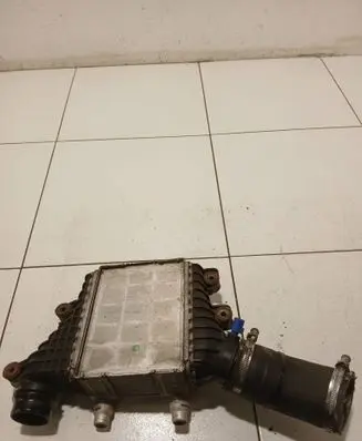 Land Rover Discovery Sport Intercooler radiator GJ329L440AD