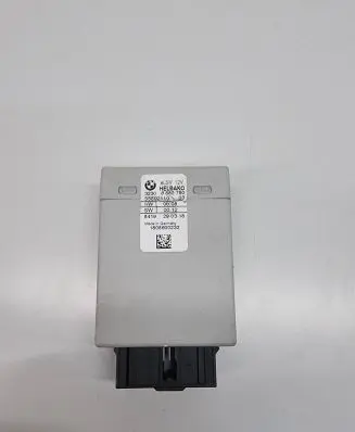 BMW X5 F15 Steering rack control module 6882780