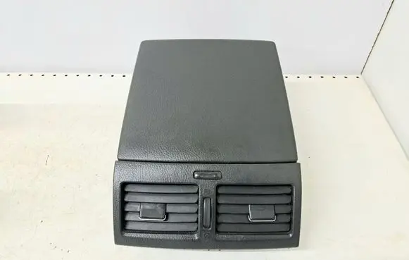 Toyota Avensis Verso Glove box