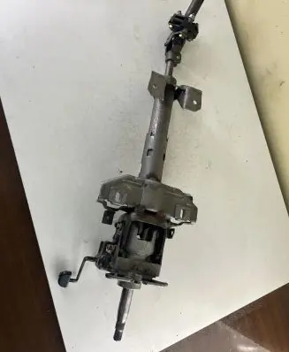 Hyundai Santa Fe Steering wheel axle