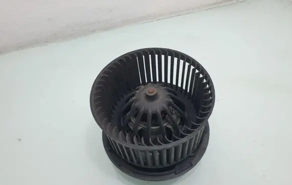 Nissan Note (E11) Heater fan/blower F667217D
