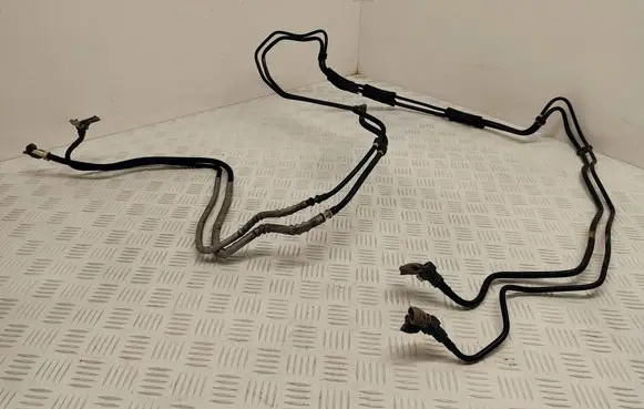 Peugeot Expert Fuel line pipe 9819761380
