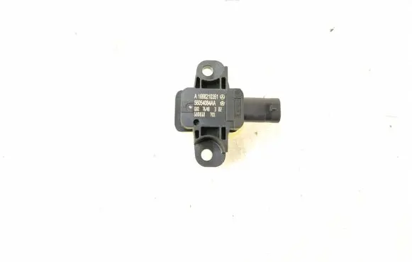 Mercedes-Benz GLE (W166 - C292) Airbag deployment crash/impact sensor 1668210351 A1668210351