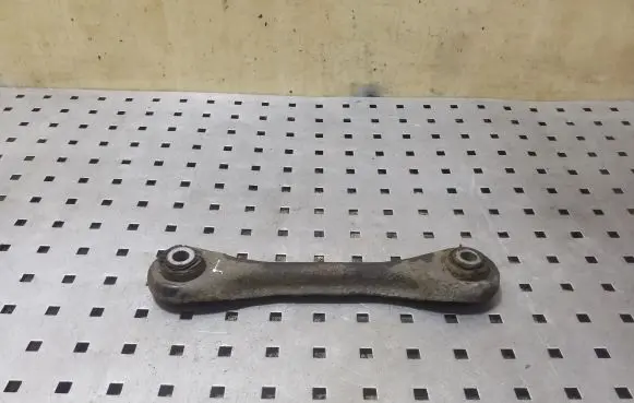 Volvo V40 Rear control arm