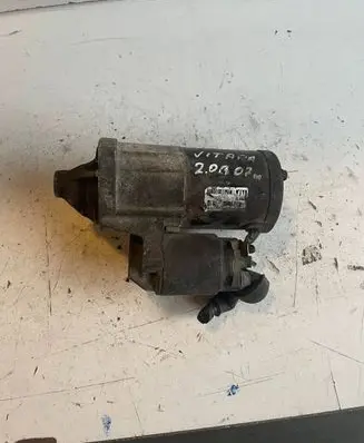 Suzuki Grand Vitara II Starter motor 3110065J1