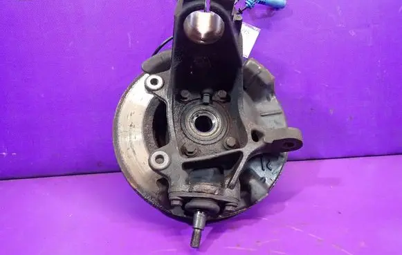 Mini One - Cooper R50 - 53 Front wheel hub spindle knuckle