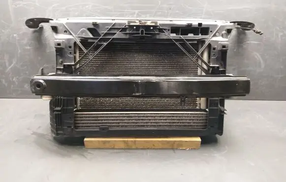 Seat Toledo IV (NH) Radiator support slam panel 5JA805588N 5JA807109
