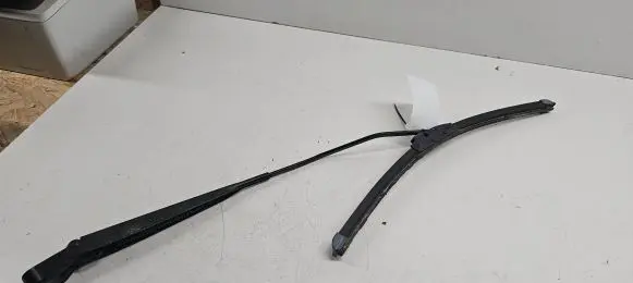 Citroen C3 Front wiper blade arm A8DGCC