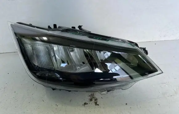 Seat Ibiza V (KJ) Headlight/headlamp 6F1941006E