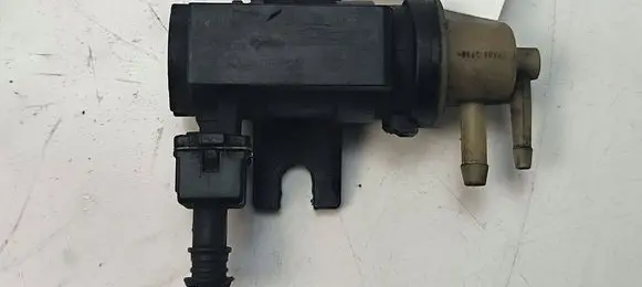 Renault Master III Valve vacuum 