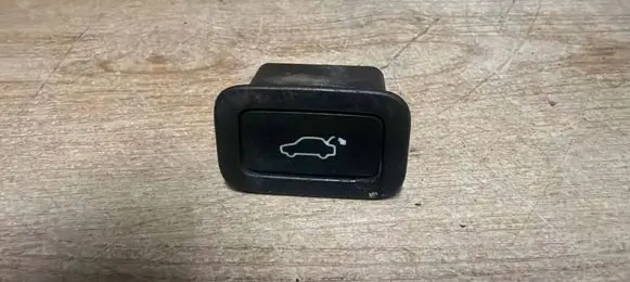Volvo V70 Tailgate/trunk/boot open switch 31264960AA