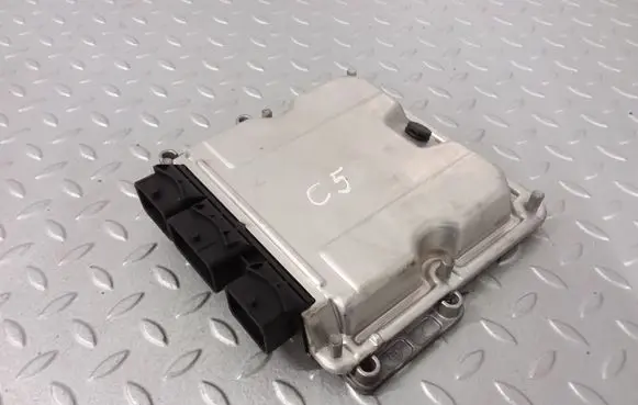 Citroen C5 Engine control unit/module 9657157080 0281011780