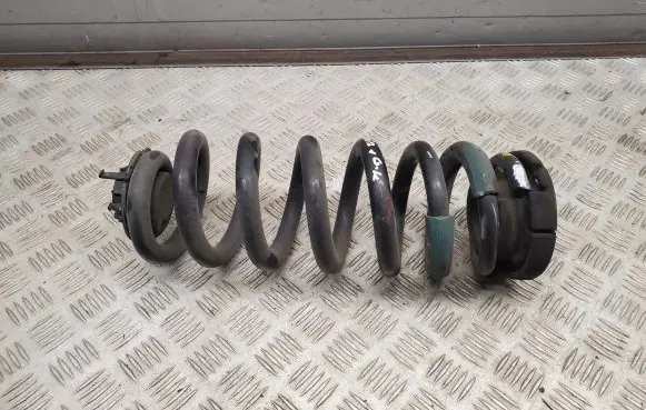 Jeep Grand Cherokee Rear coil spring