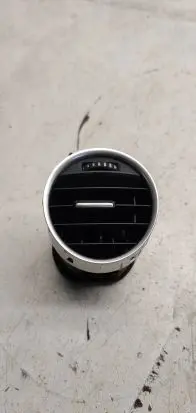 Audi A4 S4 B7 8E 8H Dash center air vent grill 8h0820951D