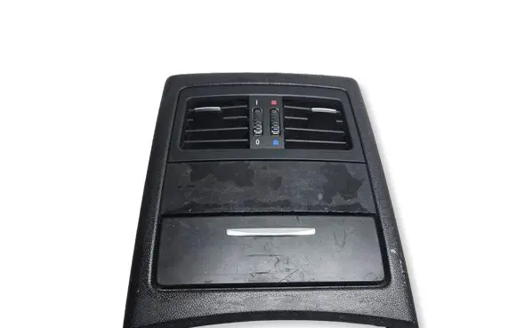 BMW 3 E90 E91 Rear air vent grill 7118049 58450713