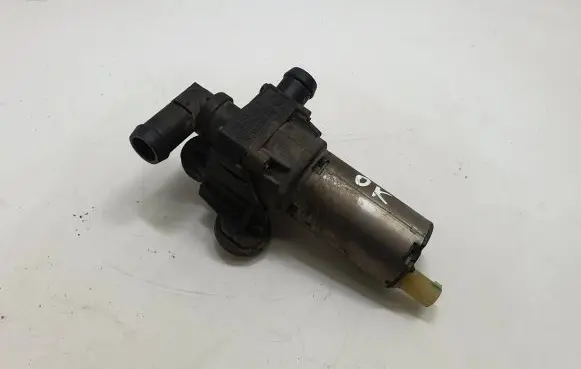BMW 3 E90 E91 Coolant heater control valve 6928246 64116928246