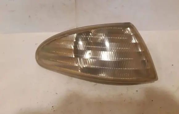 Ford Mondeo MK I Front indicator light 93BG13358AB
