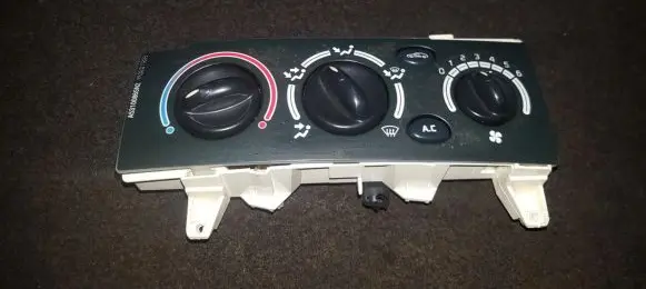 Renault Scenic I Climate control unit 651947u 100886