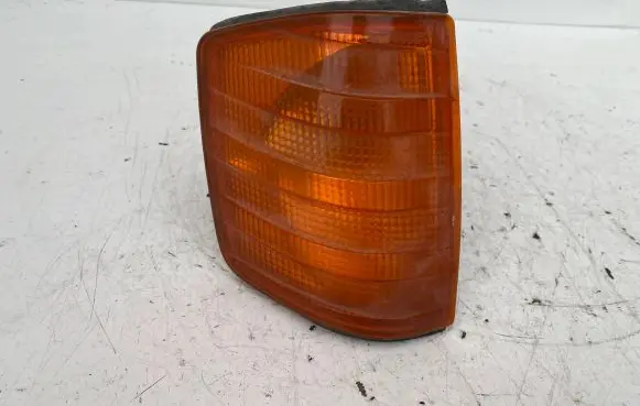 Mercedes-Benz 190 W201 Front indicator light 42656R6