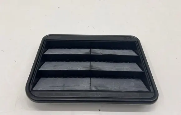 BMW i4 Quarter panel pressure vent 9176945