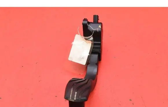 Dacia Sandero Accelerator throttle pedal 180100912R