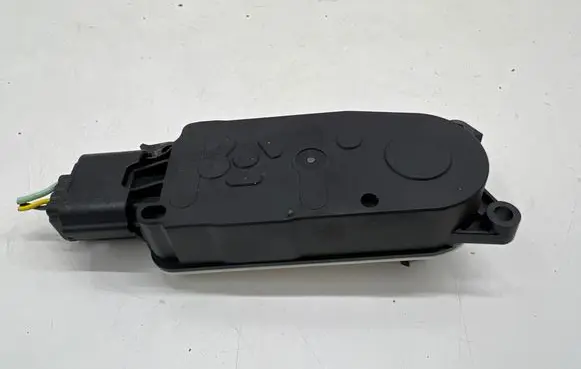 Nissan Qashqai J12 Other devices 6477R1021