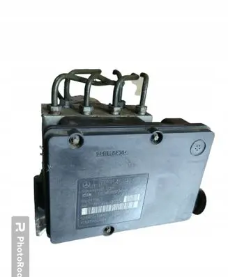 Mercedes-Benz C W203 ABS Pump A0325459132