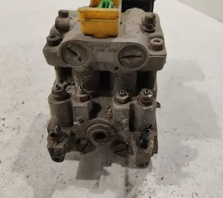 Peugeot 806 ABS Pump 70033027 B553757
