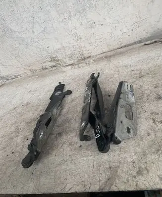 Audi A6 S6 C6 4F Tailgate/trunk/boot hinge