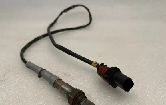 Audi A3 S3 8P Lambda probe sensor 06f906262j 1928404689