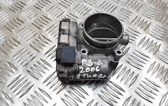 Mercedes-Benz C W203 Electric throttle body valve A1110980109