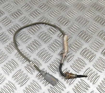 Audi Q3 F3 Oil temperature sensor 05L906088CA