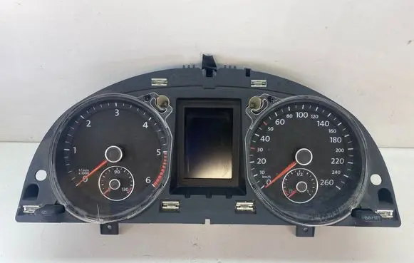Volkswagen PASSAT B6 Speedometer (instrument cluster) 3C0920872B 3C0920