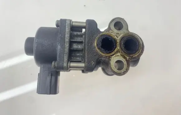Subaru Legacy EGR valve
