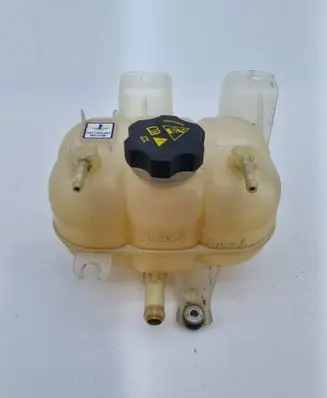 Chrysler Pacifica Coolant expansion tank/reservoir 62541BCAV2 68217323AA
