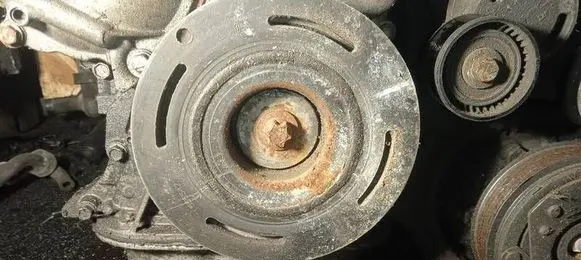 Renault Master II Crankshaft pulley