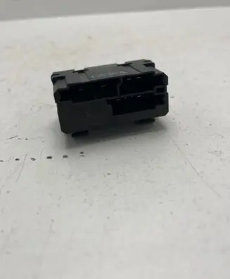 Volvo XC90 Seat heating relay 9442947 200000