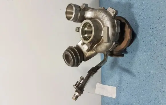 BMW M6 Turbo system vacuum part 7846919