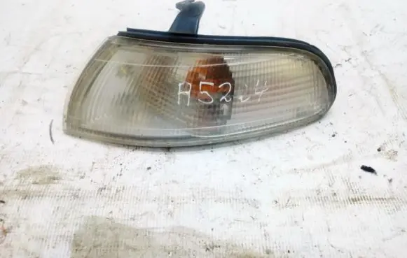Mazda 626 Front indicator light