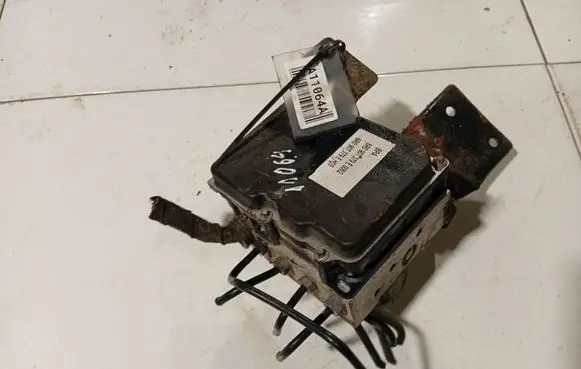 Skoda Fabia Mk2 (5J) ABS Pump 6R0907379EH05