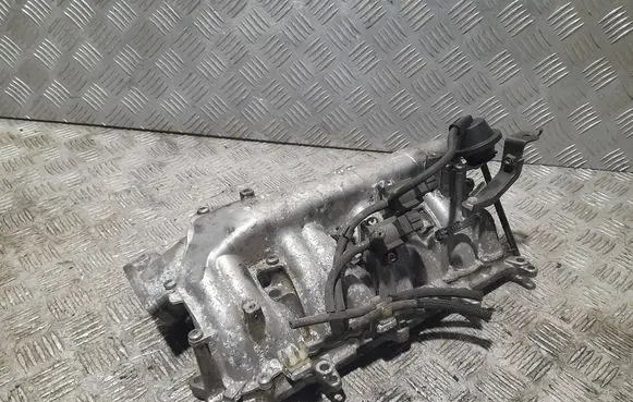 Opel Astra H Intake manifold 8973858233 0908520616 700997110
