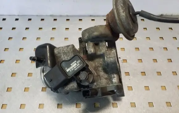 Honda FR-V Throttle valve