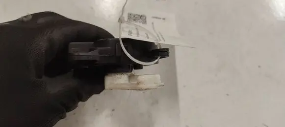 KIA Sorento Air flap motor/actuator H400730880C1B20