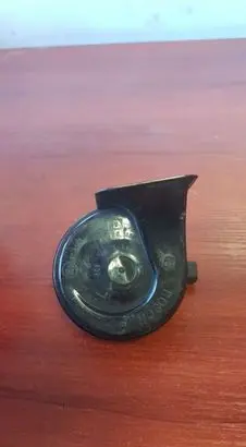BMW X3 E83 Horn signal 3881157