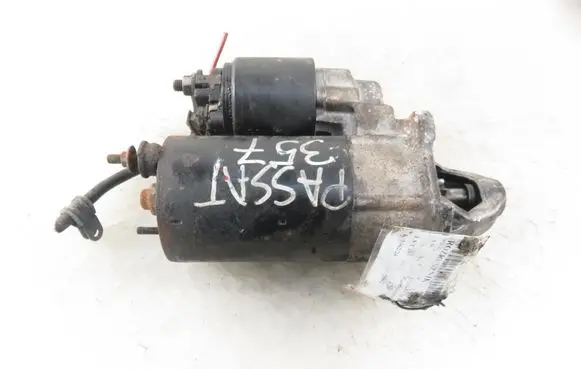 Volkswagen PASSAT B5.5 Starter motor 058911023B