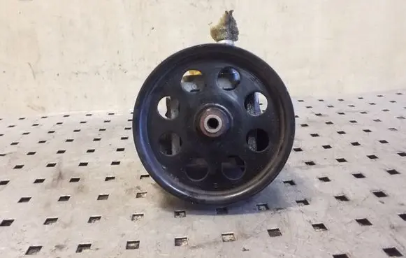 Volvo S60 Power steering pump 7617974107
