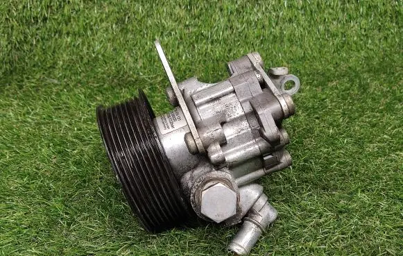 Land Rover Range Rover L322 Power steering pump QVB500630 7696974131