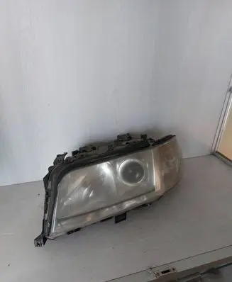 Audi A8 S8 D2 4D Headlight/headlamp 4D0941003BD 0301171677